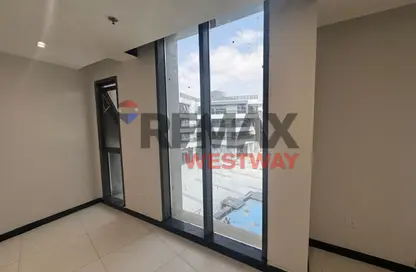 Clinic - Studio - 1 Bathroom for rent in Central Avenue - 2nd District - Sheikh Zayed City - Giza