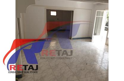 شقة - 3 غرف نوم - 2 حمامات للايجار في شارع المستشار حافظ بدوي - الحديقة الدولية - الحي السابع - مدينة نصر - القاهرة
