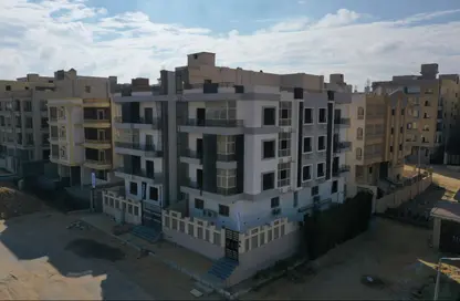Apartment - 3 Bedrooms - 2 Bathrooms for sale in Bait Alwatan - The 5th Settlement - New Cairo City - Cairo