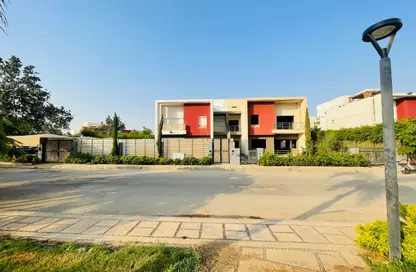 فيلا - 3 غرف نوم - 3 حمامات للبيع في پريڤادو - مدينتي - القاهرة