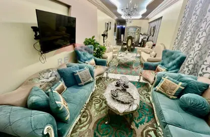 شقة - 3 غرف نوم - 2 حمامات للبيع في شارع إسكندر إبراهيم - ميامي - حي اول المنتزة - الاسكندرية