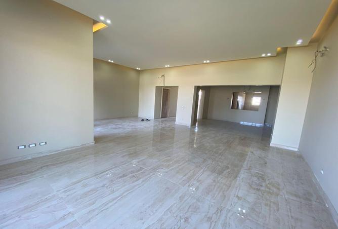 7982546 - Property Image 2