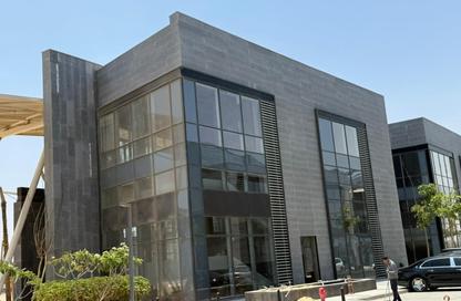 مساحات مكتبية - استوديو - 3 حمامات للبيع في سكاى واك - طريق مصر اسكندرية الصحراوي - الجيزة