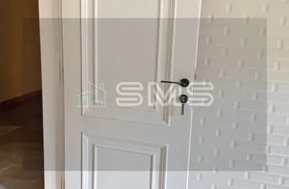 شقة - 4 غرف نوم - 2 حمامات للايجار في شارع ابراهيم المازني - البنفسج 10 - البنفسج - مدينة القاهرة الجديدة - القاهرة