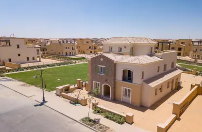 Villa - 5 Bedrooms - 5 Bathrooms for sale in Mivida - 5th Settlement Compounds - The 5th Settlement - New Cairo City - Cairo