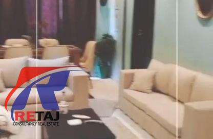Apartment - 3 Bedrooms - 1 Bathroom for sale in Al Sheikh Ahmed Ibrahim St. - El Hegaz Square - El Nozha - Cairo