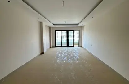 Apartment - 3 Bedrooms - 2 Bathrooms for sale in The Address East - 90 Street - The 5th Settlement - New Cairo City - Cairo