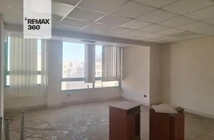 شقة - 3 غرف نوم - 2 حمامات للبيع في شارع عباس العقاد - المنطقة الأولى - مدينة نصر - القاهرة