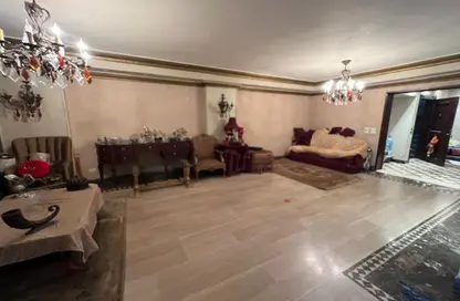 Apartment - 3 Bedrooms - 3 Bathrooms for sale in Mahmoud Akoosh St. - Ard El Golf - Heliopolis - Masr El Gedida - Cairo