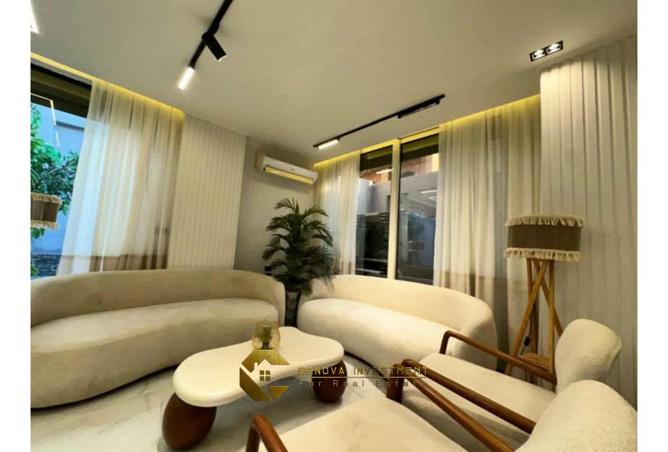 8111815 - Property Image 2