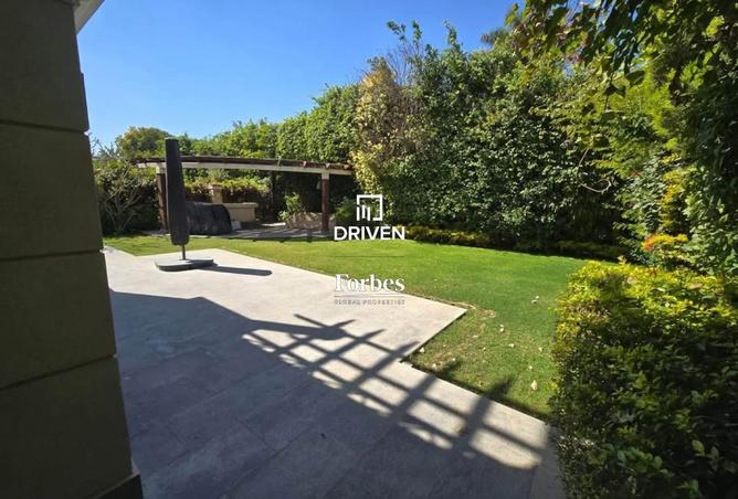 8042353 - Property Image 2