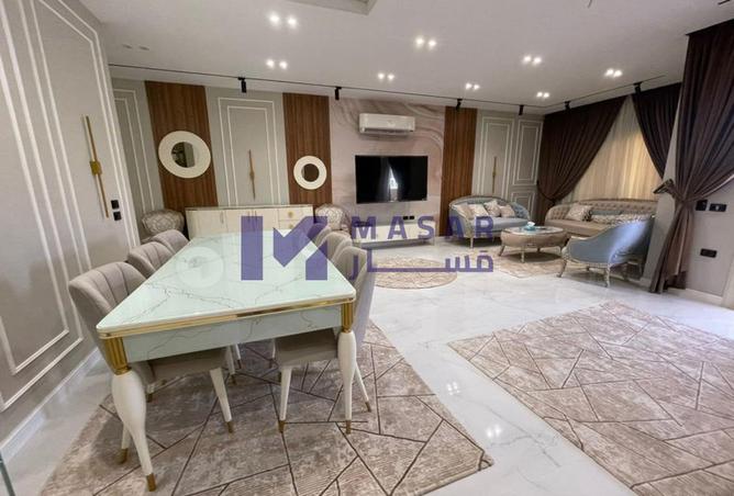 8325420 - Property Image 2