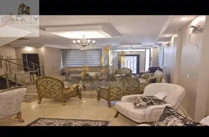 فيلا - 4 غرف نوم - 4 حمامات للبيع في لايف فيو - كمبوندات الشروق - مدينة الشروق - القاهرة
