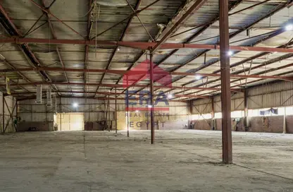 مصنع - استوديو للايجار في طريق الاسمايلية الصحراوي - طريق فايد - المنطقة الصناعية - مدينة العاشر من رمضان - الشرقية