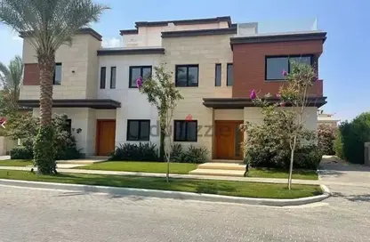 Villa - 6 Bedrooms - 6 Bathrooms for sale in Azzar - 5th Settlement Compounds - The 5th Settlement - New Cairo City - Cairo
