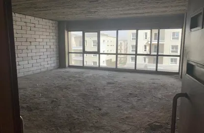 Office Space - Studio - 2 Bathrooms for rent in Mivida - 5th Settlement Compounds - The 5th Settlement - New Cairo City - Cairo