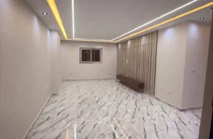 Apartment - 3 Bedrooms - 2 Bathrooms for sale in Gate 4 - Mena - Hadayek El Ahram - Giza