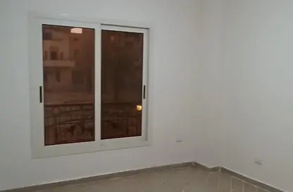 Apartment - 2 Bedrooms - 2 Bathrooms for rent in 7th District - Sheikh Zayed City - Giza