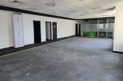 مساحات مكتبية - استوديو - 1 حمام للايجار في شارع النيل - الدقي - الجيزة