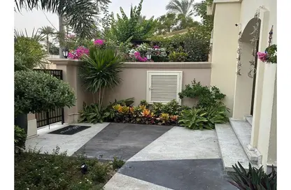 Twin House - 5 Bedrooms - 4 Bathrooms for sale in Levana - Uptown Cairo - Mokattam - Cairo