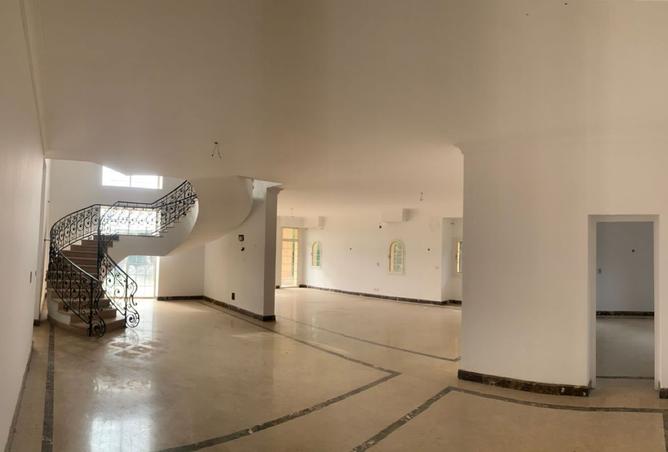 8221354 - Property Image 3