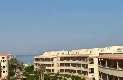 Chalet - 3 Bedrooms - 2 Bathrooms for sale in Al Ain Al Sokhna - Suez