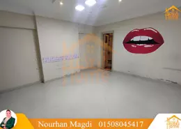Apartment - 3 Bedrooms - 3 Bathrooms for sale in Abou Quer Road - Zezenia - Hay Sharq - Alexandria
