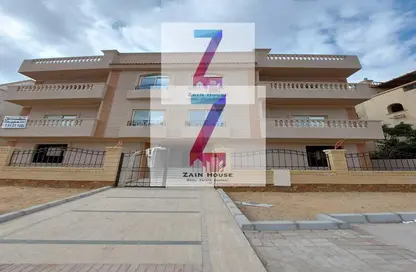 Apartment - 3 Bedrooms - 2 Bathrooms for sale in Akhnaton St. - District 5 - The 5th Settlement - New Cairo City - Cairo