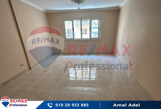 8273992 - Property Main Image