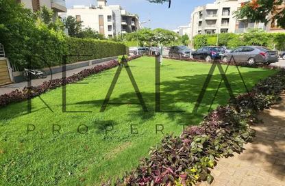Apartment - 4 Bedrooms - 4 Bathrooms for sale in Royal City - Sheikh Zayed Compounds - Sheikh Zayed City - Giza