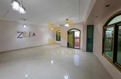 Apartment - 3 Bedrooms - 2 Bathrooms for rent in Street 100   Al Fairouz St. - 10th District - Sheikh Zayed City - Giza