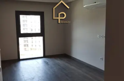 Apartment - 3 Bedrooms - 4 Bathrooms for rent in Village Views - Zed Towers - Sheikh Zayed Compounds - Sheikh Zayed City - Giza
