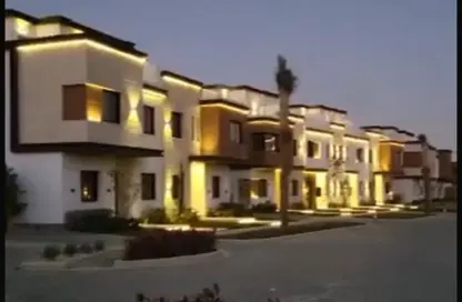 Townhouse - 3 Bedrooms - 6 Bathrooms for sale in Azzar - 5th Settlement Compounds - The 5th Settlement - New Cairo City - Cairo