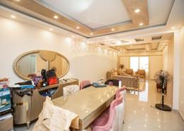 شقة - 3 غرف نوم - 1 حمام for للبيع in شارع الفتح - جناكليس - حي شرق - الاسكندرية