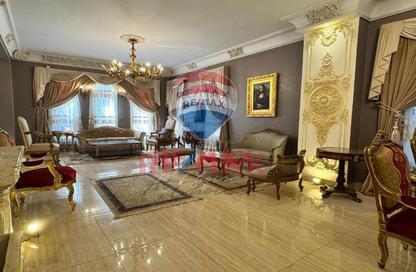 Villa - 4 Bedrooms - 5 Bathrooms for sale in Hyde Park - 5th Settlement Compounds - The 5th Settlement - New Cairo City - Cairo