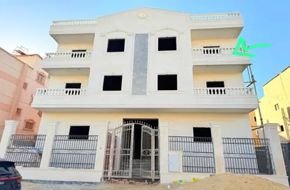 Apartment - 3 Bedrooms - 3 Bathrooms for sale in Street 102 - West Somid - 6 October City - Giza