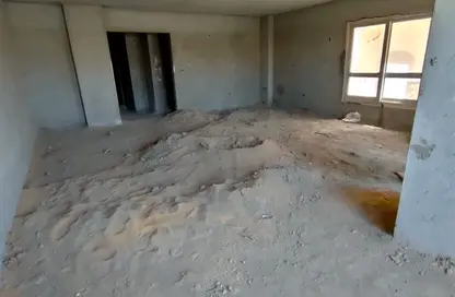 Apartment - 3 Bedrooms - 3 Bathrooms for sale in Al Khamayel city - Sheikh Zayed Compounds - Sheikh Zayed City - Giza
