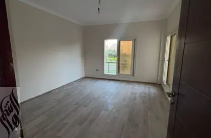 شقة - 3 غرف نوم - 3 حمامات للبيع في مدينة وصال - كمبوندات الشروق - مدينة الشروق - القاهرة