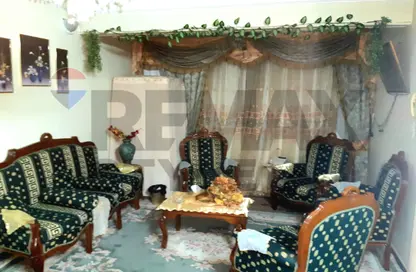 شقة - 3 غرف نوم - 1 حمام للبيع في شارع مصطفي حافظ - مصطفي حافظ - عين شمس - القاهرة