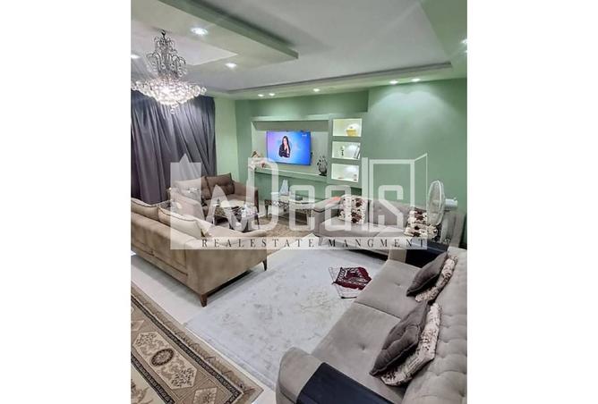 8243088 - Property Image 2