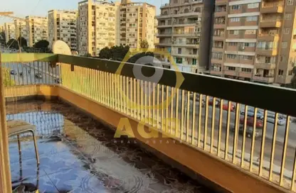 شقة - 4 غرف نوم - 3 حمامات للبيع في شارع علي امين - المنطقة الأولى - مدينة نصر - القاهرة
