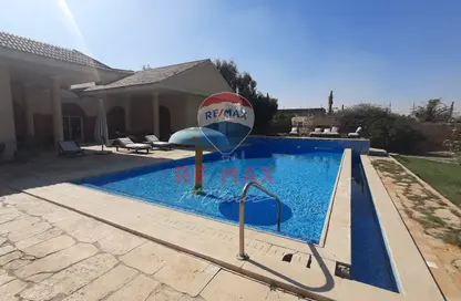 قطعة أرض - استوديو للبيع في مدينة الشروق - القاهرة