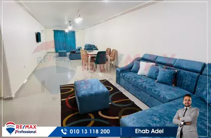 Apartment - 3 Bedrooms - 2 Bathrooms for rent in Doctor Hamid Nasr St. - Camp Chezar - Hay Wasat - Alexandria