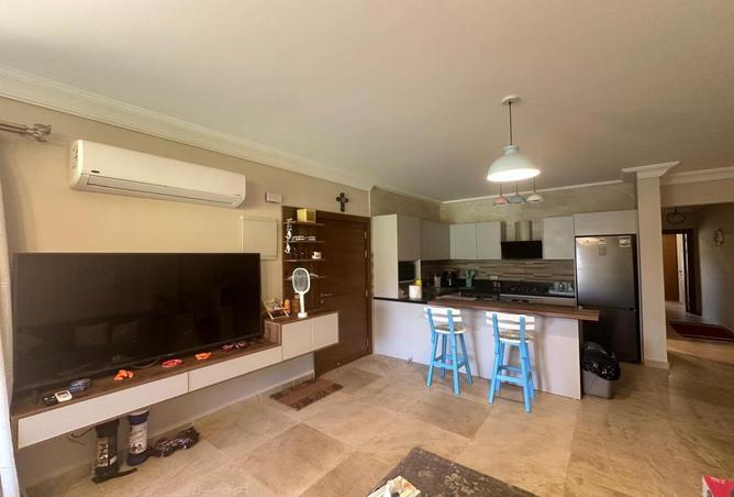 8530212 - Property Image 2