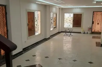 دوبلكس - 4 غرف نوم - 3 حمامات للايجار في شارع واصف غالي باشا - النرجس 4 - النرجس - مدينة القاهرة الجديدة - القاهرة