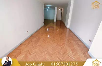Apartment - 3 Bedrooms - 1 Bathroom for sale in Iskandar Ibrahim St. - Miami - Hay Awal El Montazah - Alexandria