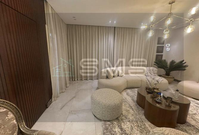 8313640 - Property Image 2