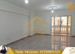 Apartment - 2 bedrooms - 1 bathroom for للايجار in Al Farik Mohamed Fawzy St. - Smouha - Hay Sharq - Alexandria