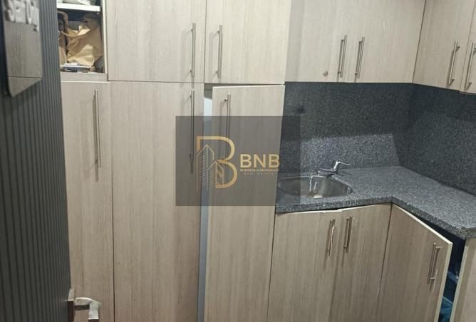 8400400 - Property Image 2