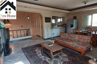 (بنتهاوس  (روف - 4 غرف نوم - 3 حمامات للبيع في المنطقة الثامنة - مدينة نصر - القاهرة